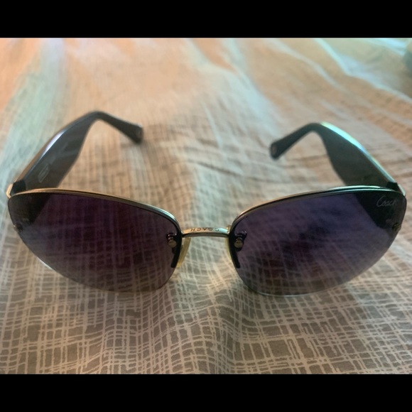 Coach sunglasses with case - Picture 6 of 7